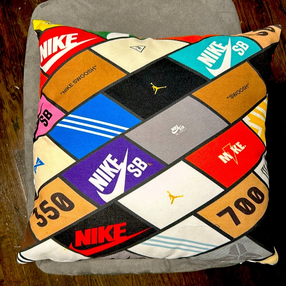 Nike throw pillow Cover and insert